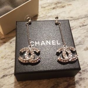 Chanel drop earring